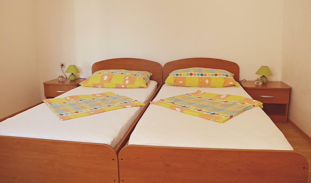 Apartment Cuce Rogotin Luaran gambar